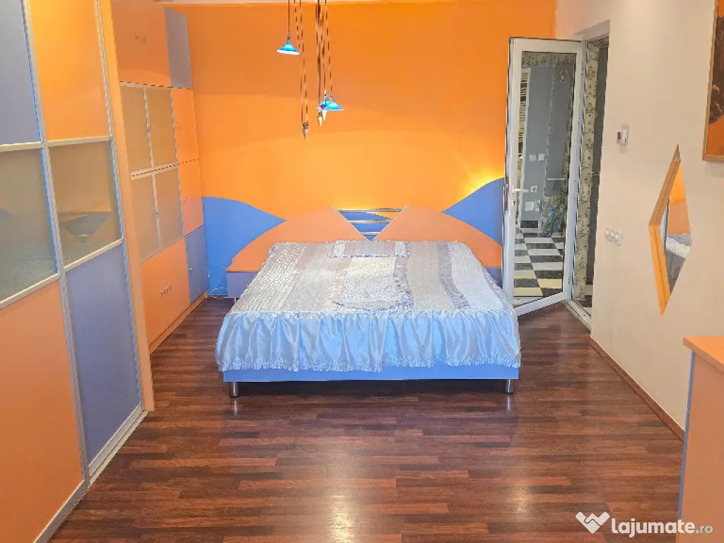 Vand apartament 2 camere in Deva, Bld. Decebal, 50 mp, decomandat, 