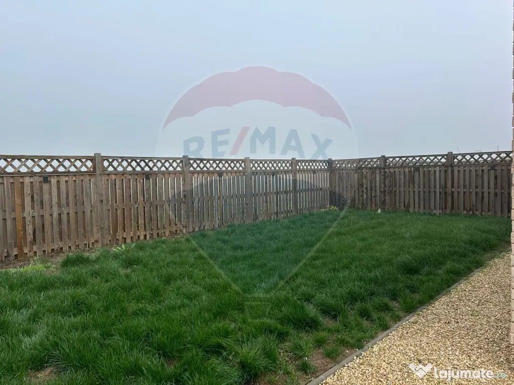 Vilă cu 4 camere de vânzare in Liziera de Lac 