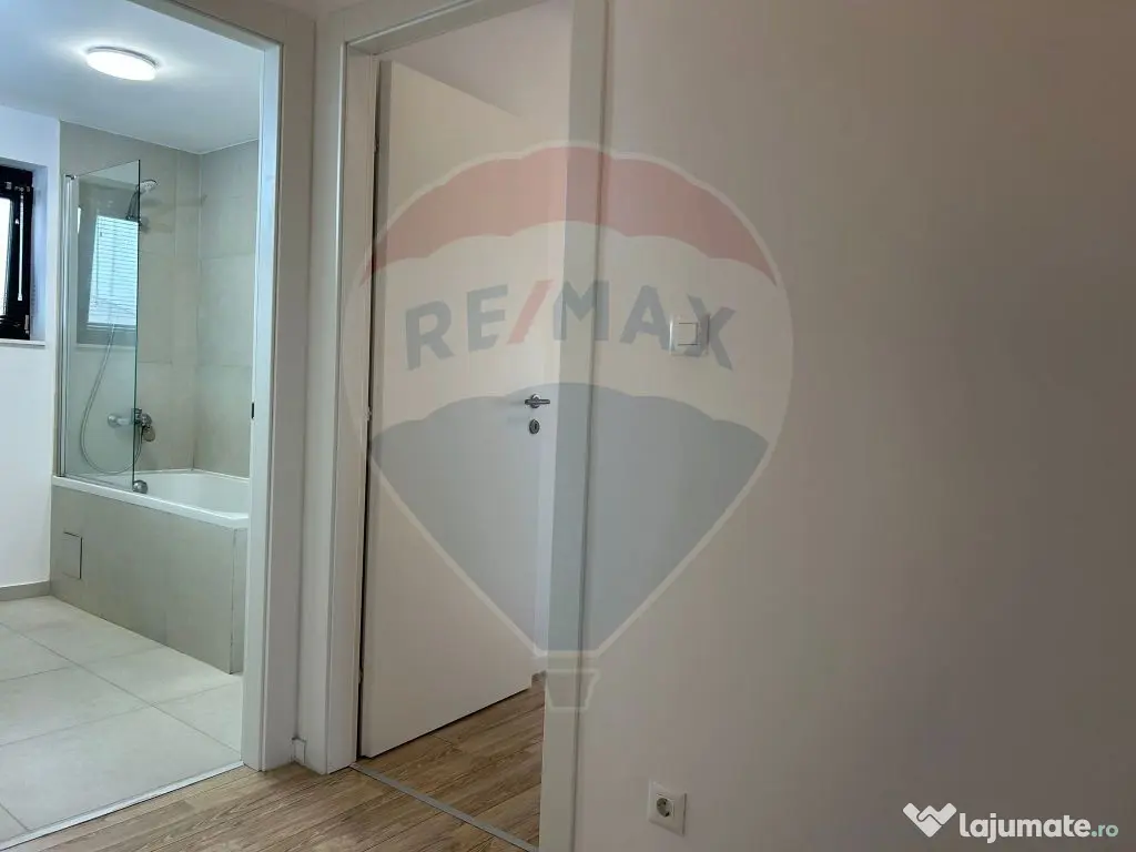 Vilă cu 4 camere de vânzare in Liziera de Lac 