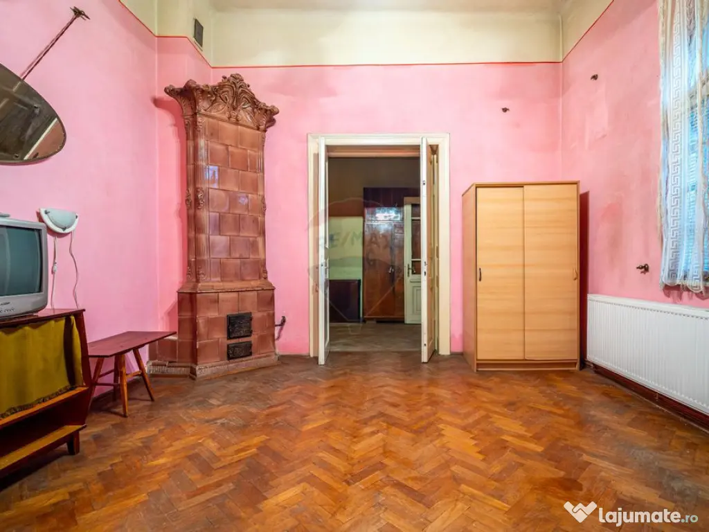 Casa ultracentrală cu 2 camere de vanzare in Ploiesti