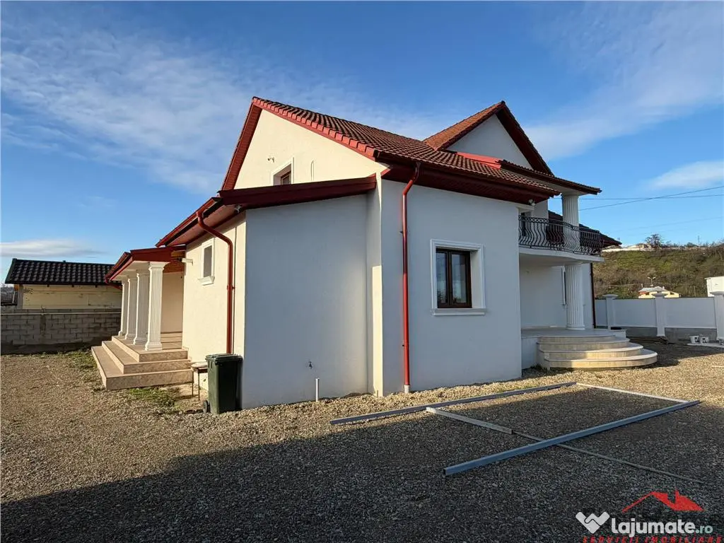 Vila deosebita Parter Mansarda de in Odobesti