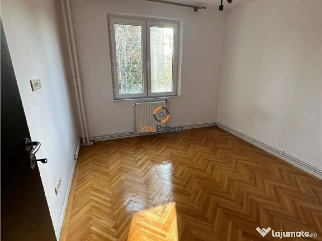 Decomandat cu Centrala Centru Gh Lazar