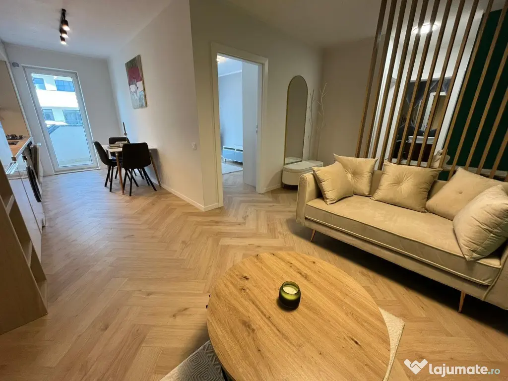 Apartament 2 dormitoare sup.54 mp et.intermediar, lift in Floresti