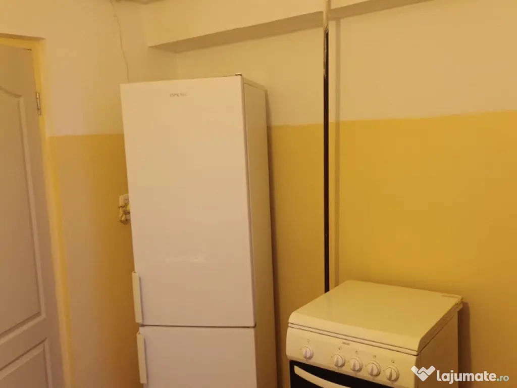 Garsoniera de vanzare zona KM 5, decomandata, CENTRALA GAZ 