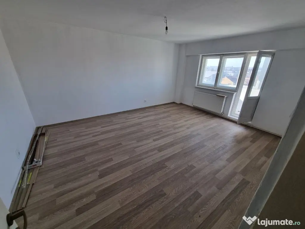 KM 5-garsoniera in bloc de apartamente