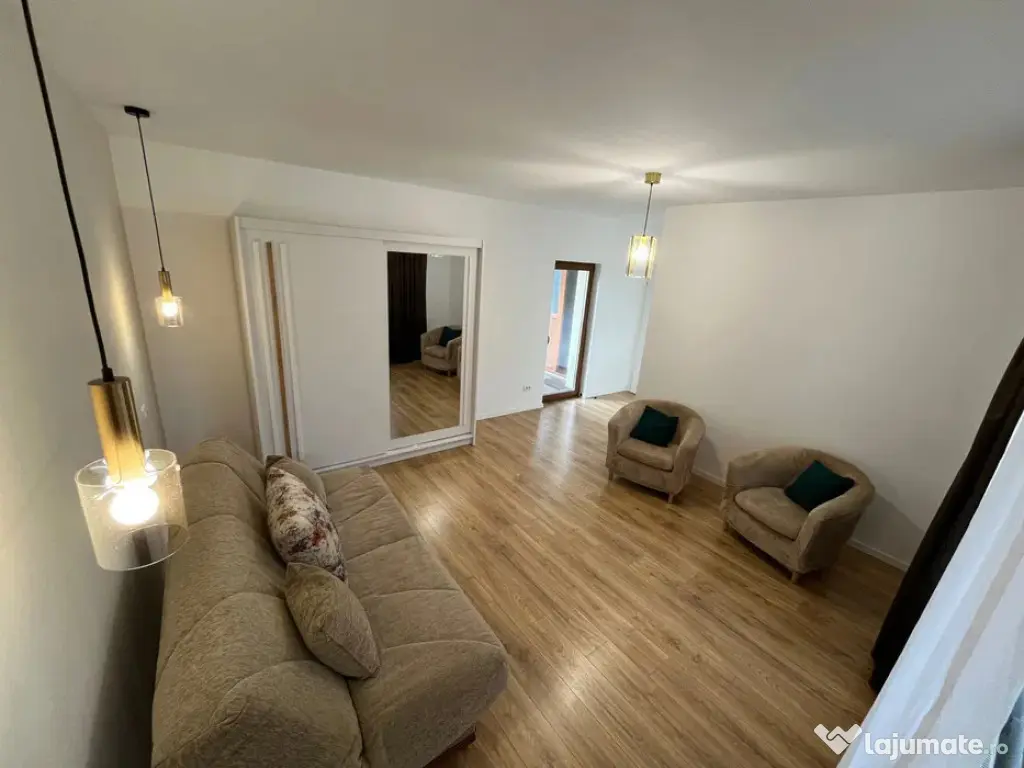 Casa cu 3 camere, recent renovata in 2024, suprafata de 100 