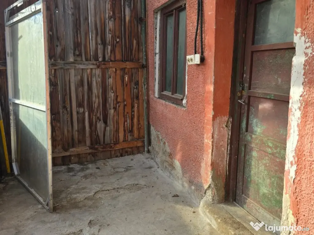 Casa de vanzare in Branisca 