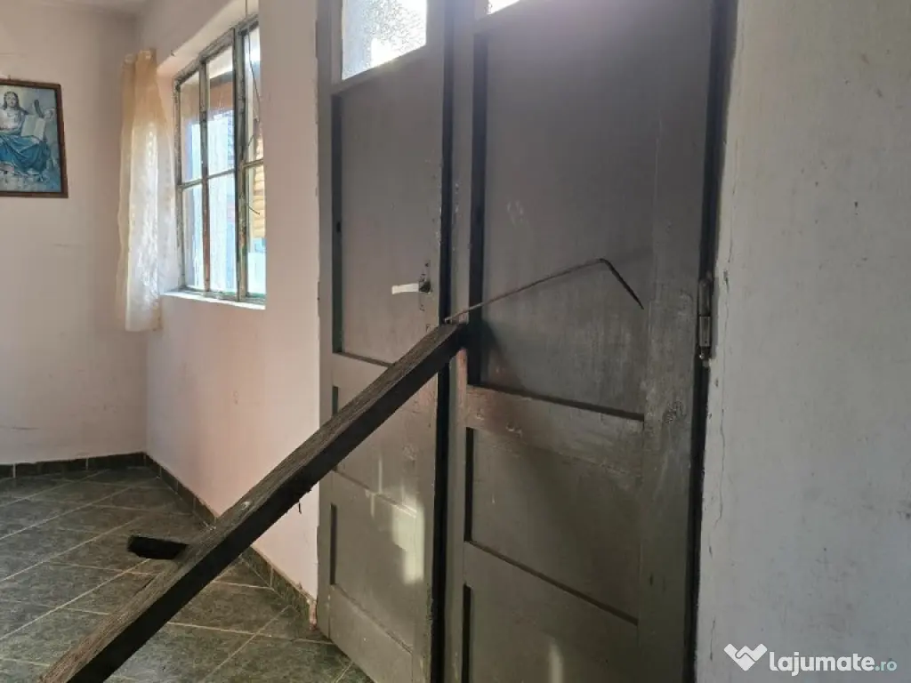 Casa de vanzare in Branisca 