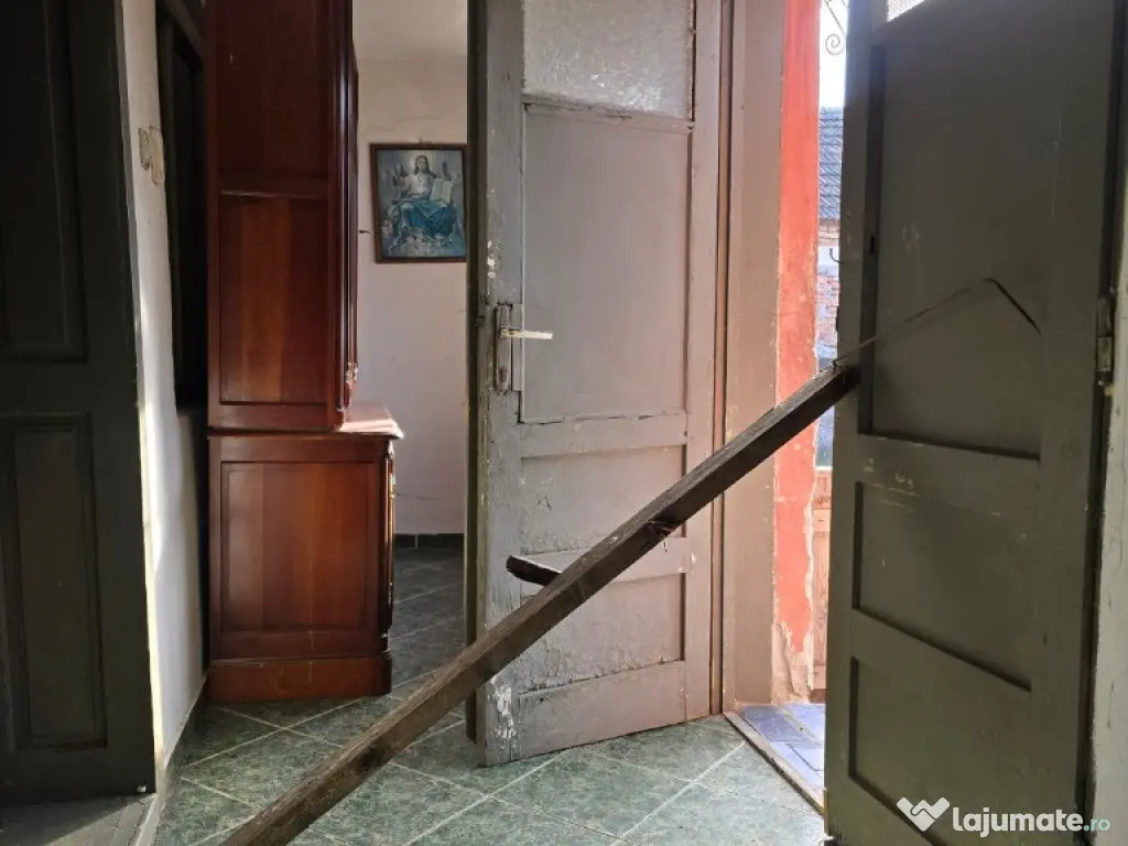 Casa de vanzare in Branisca 