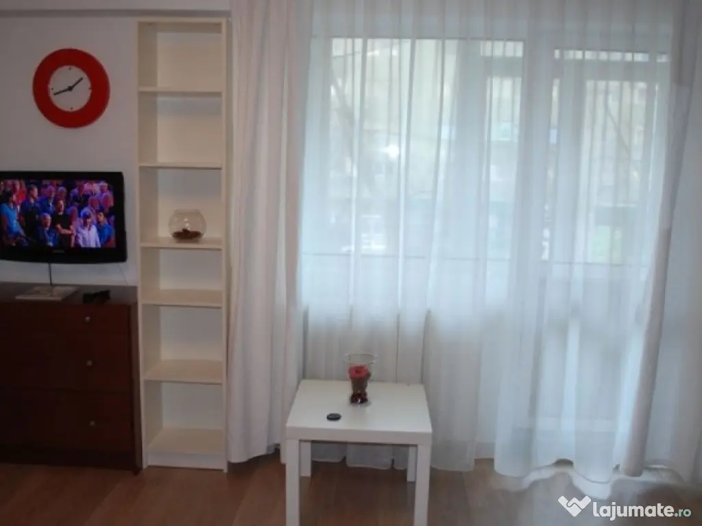 Inchiriez garsoniera cu balcon 32mp, Bucuresti, Titulescu, 280euro