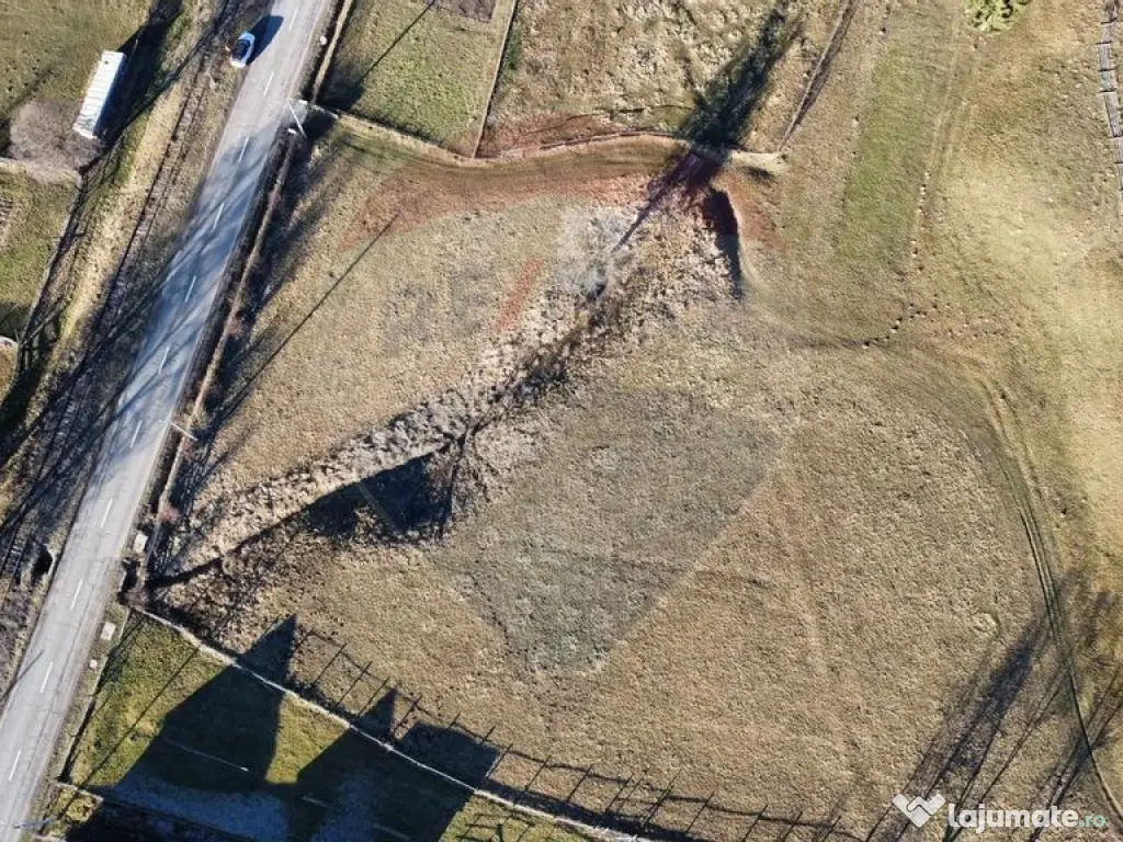 Teren de vanzare Vatra Moldovitei BUCOVINA 