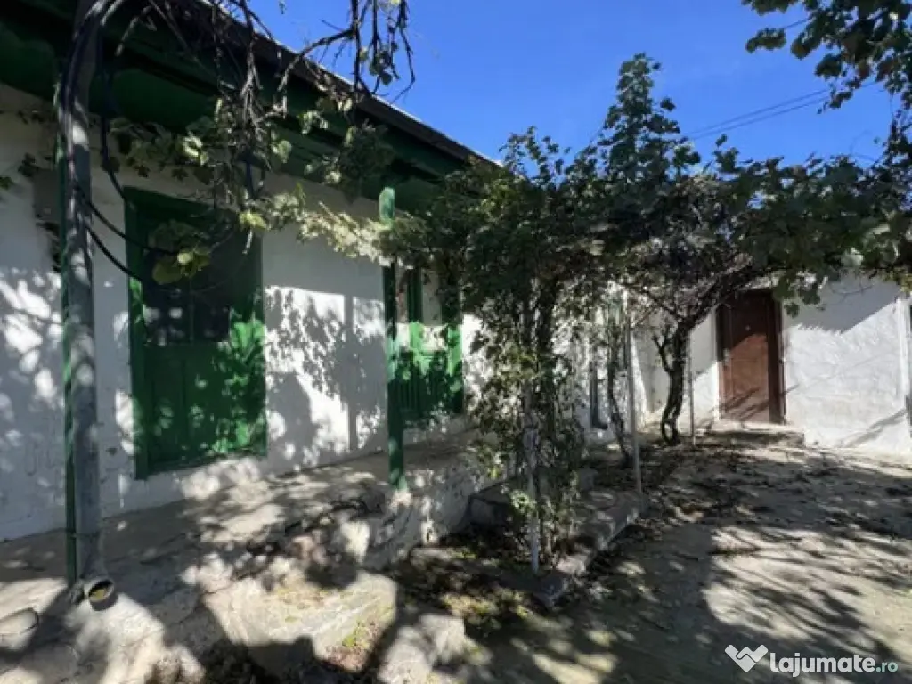 ZONA PACII-CASA BATRANEASCA ,TEREN 366 MP,SUPRAFATA CONSTRUI