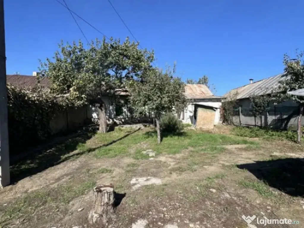ZONA PACII-CASA BATRANEASCA ,TEREN 366 MP,SUPRAFATA CONSTRUI