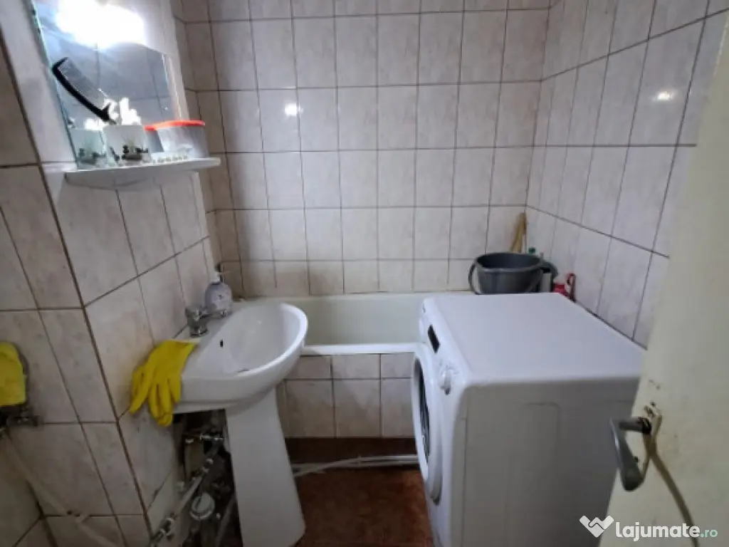 DACIA , apartament 2 camere, DECOMANDAT, 88.800 EURO 