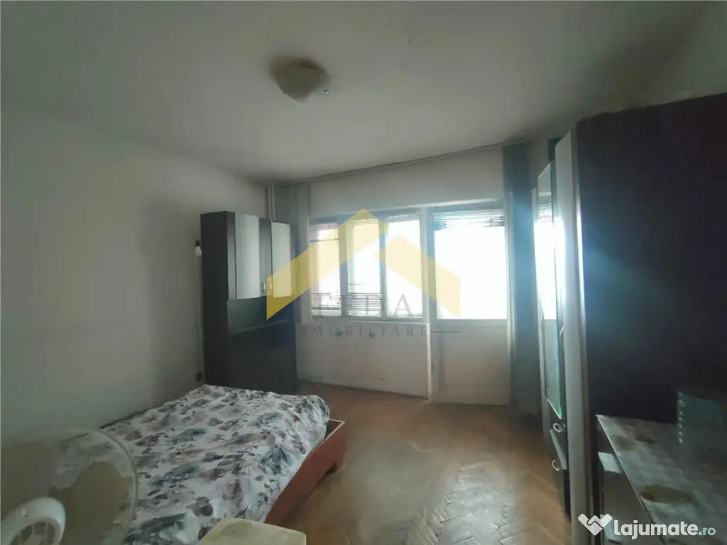 Apartament 3 camere de zona Intim