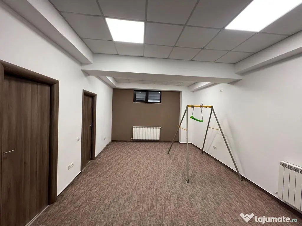 Spatiu comercial de vanzare - KM 4-5