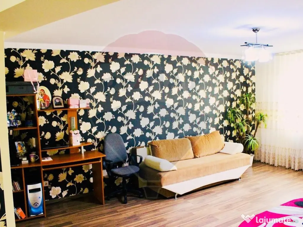 Casă / Vilă cu 6 camere de vânzare în zona Oncea 