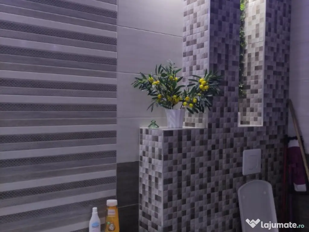 Apartament 3 camere Tractorul-Isaran