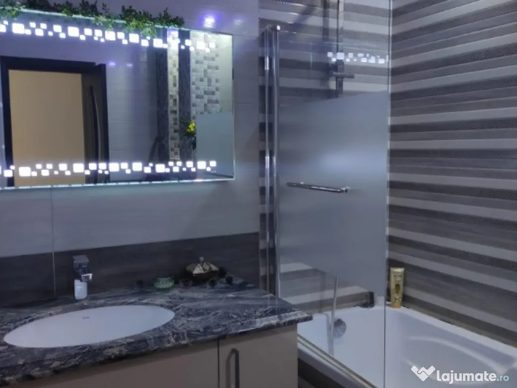 Apartament 3 camere Tractorul-Isaran