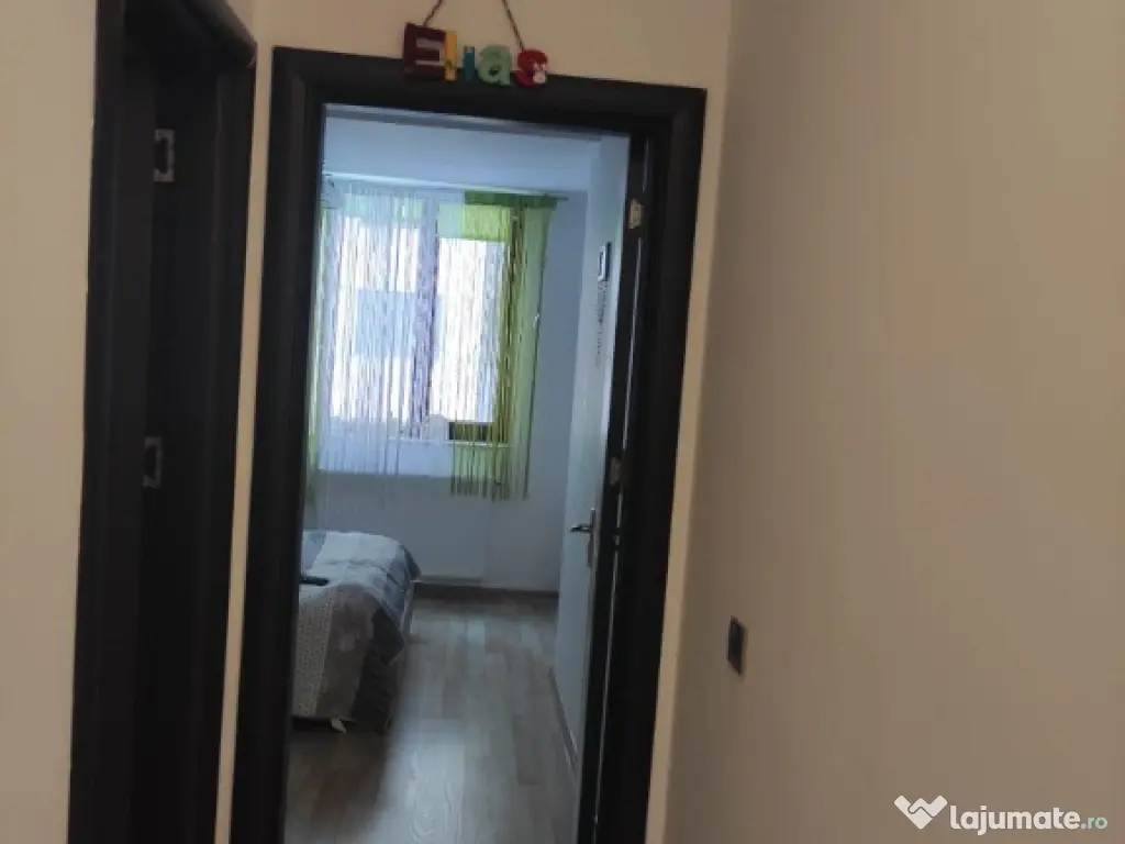 Apartament 3 camere Tractorul-Isaran