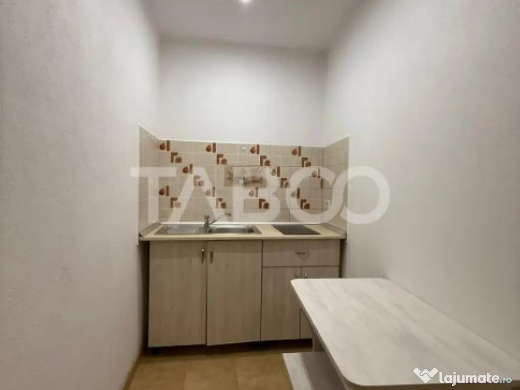 Garsoniera de inchiriat 25 mp utili in Fagaras cu toate taxe