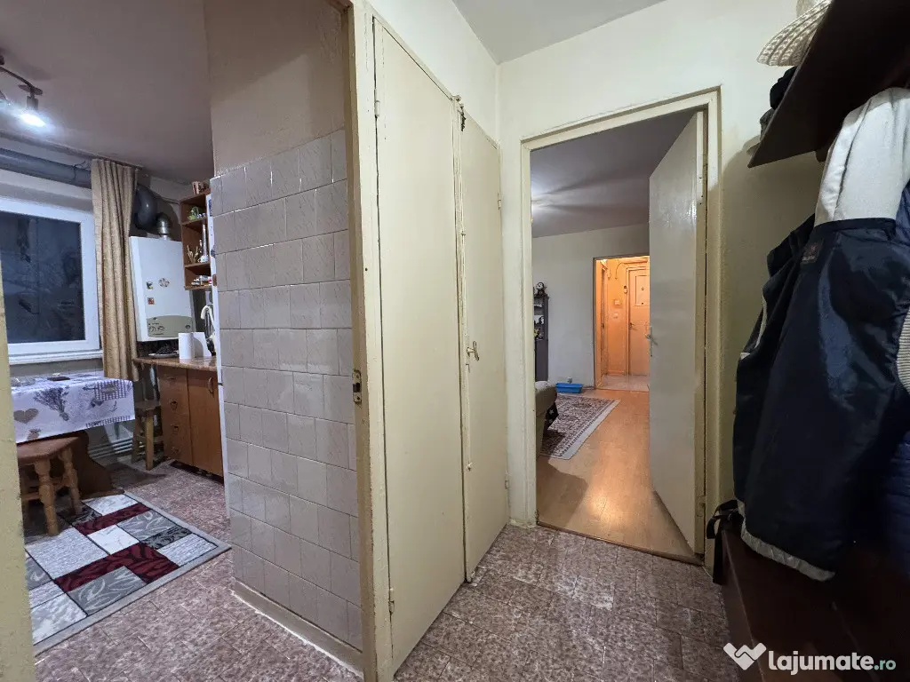 2 cam, etaj 1, 51 mp, fara imbunatatiri, Aleea Rozelor 