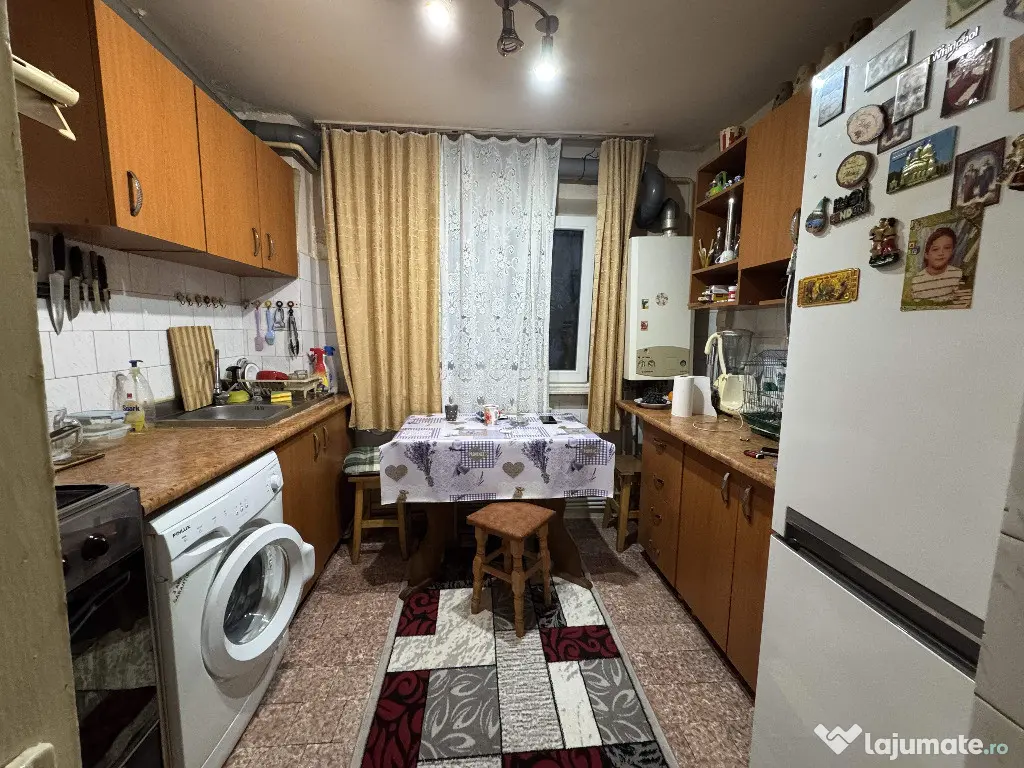 2 cam, etaj 1, 51 mp, fara imbunatatiri, Aleea Rozelor 