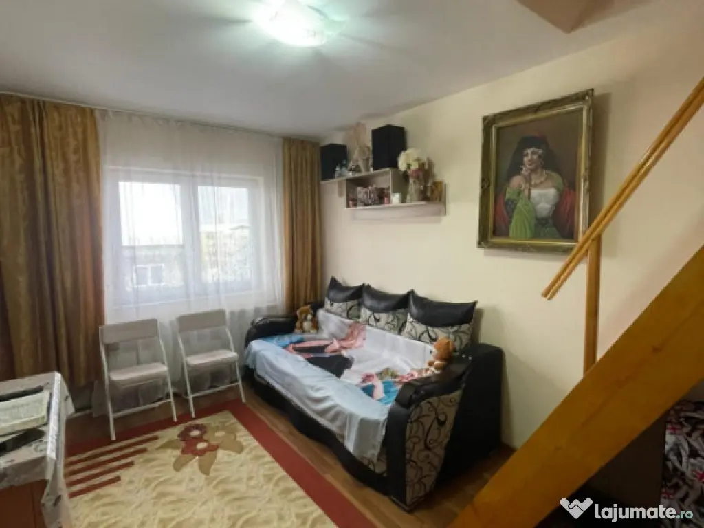 Garsoniera pe două nivele, 38 mp, zona Tepes