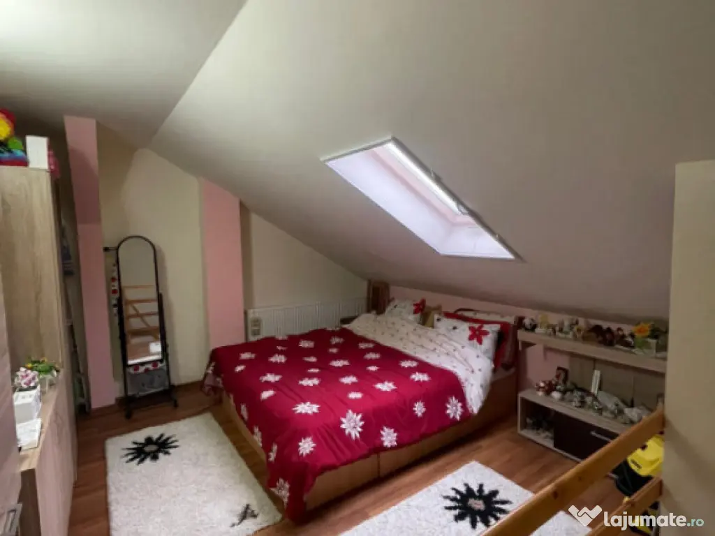 Garsoniera pe două nivele, 38 mp, zona Tepes