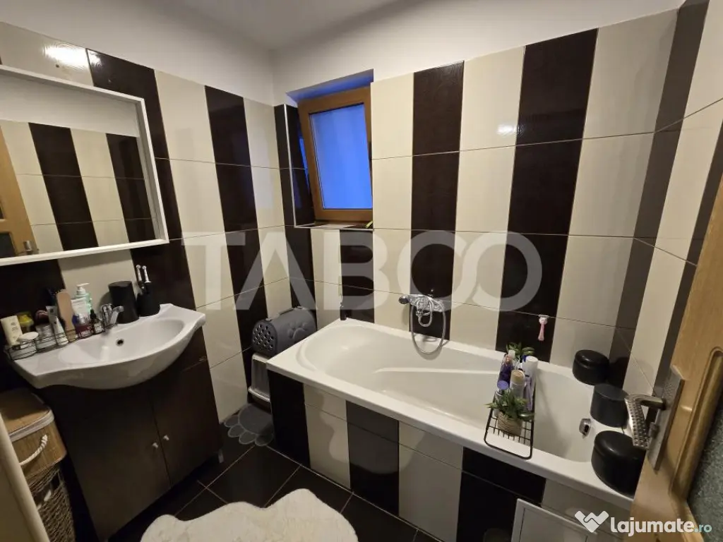 Apartament 3 camere de vanzare decomandat mobilat utilat Til