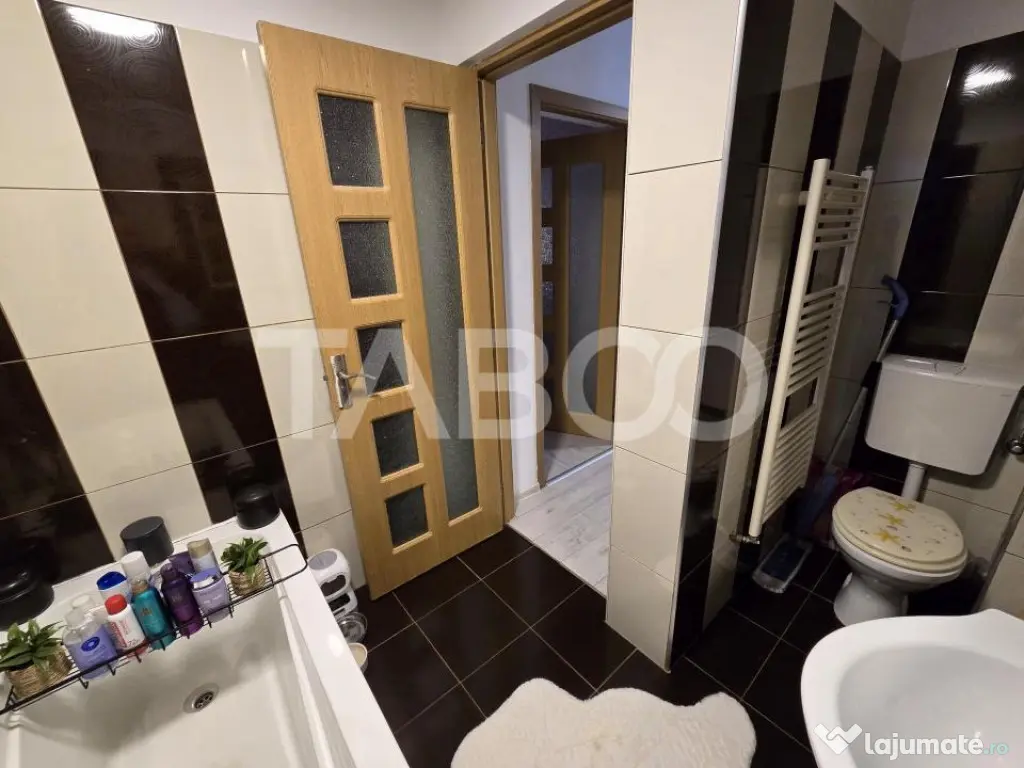 Apartament 3 camere de vanzare decomandat mobilat utilat Til