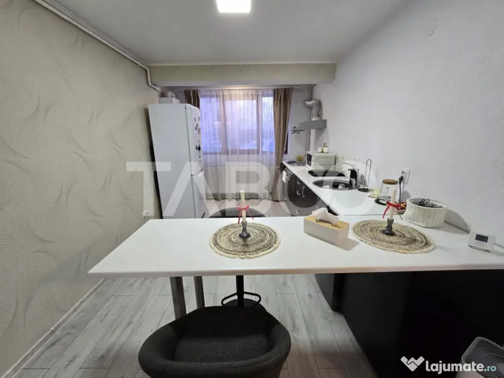 Apartament 3 camere de vanzare decomandat mobilat utilat Til