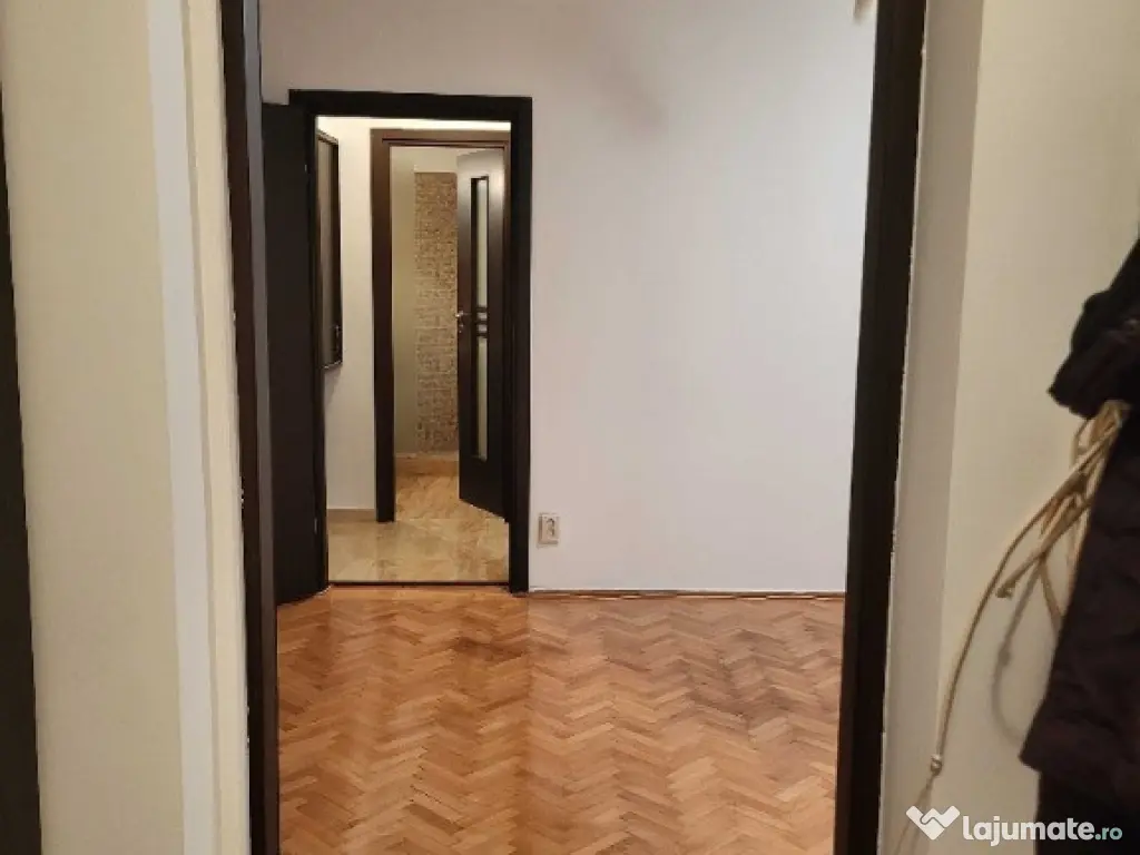 Doua camere,Titan, se accepta credit ipotecar 