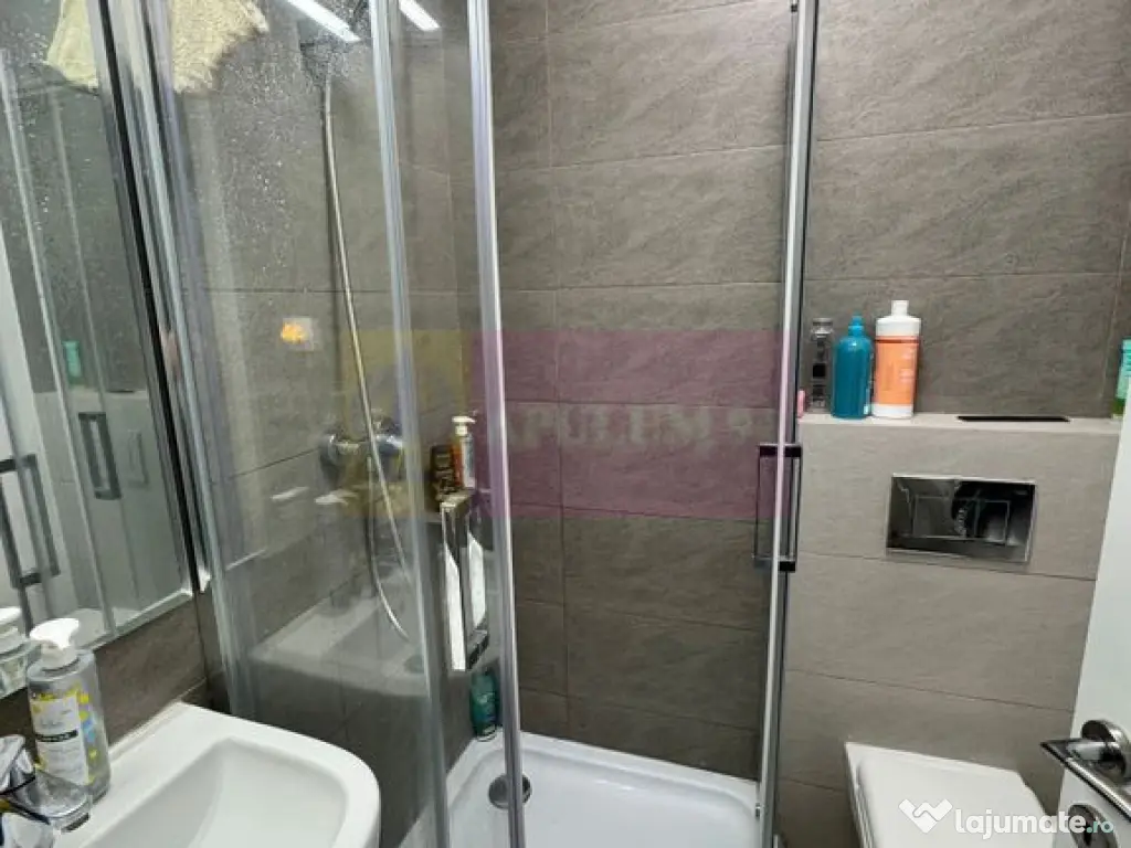 Vanzare apartament de 3 camere la Dristor-Baba Novac, metrou 