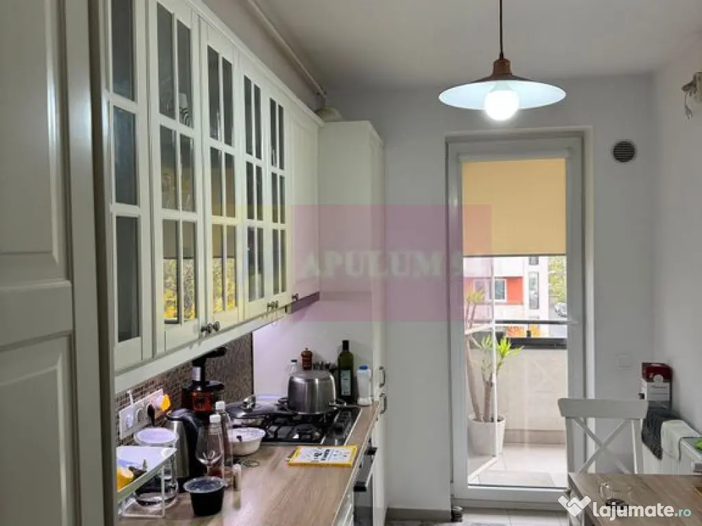 Vanzare apartament de 3 camere la Dristor-Baba Novac, metrou 