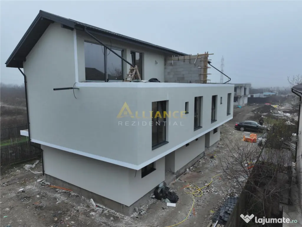 Vila Strada Astrelor/ 5 camere/ 4 bai/ incalzire in pardosea 