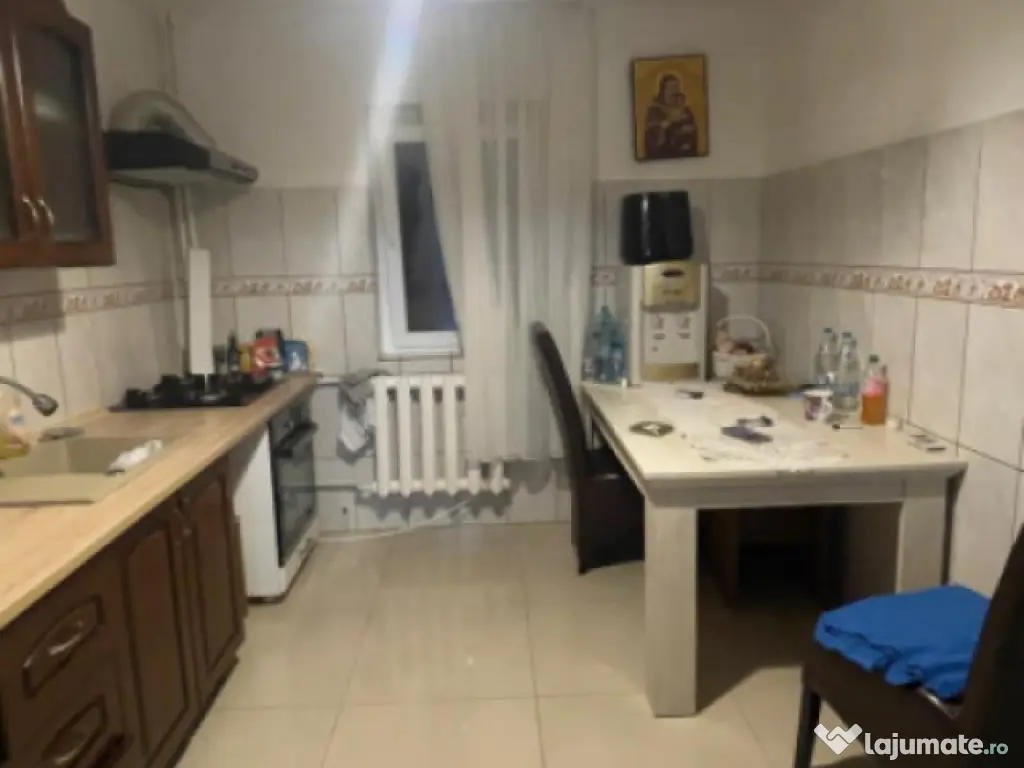 Apartament 4 camere de vânzare în zona Inel I – confort,