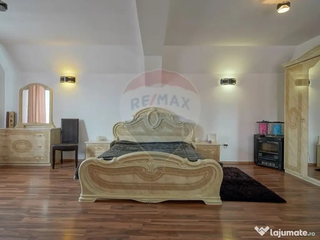 Hotel / Pensiune cu 14 camere de închiriat în zona Astra 