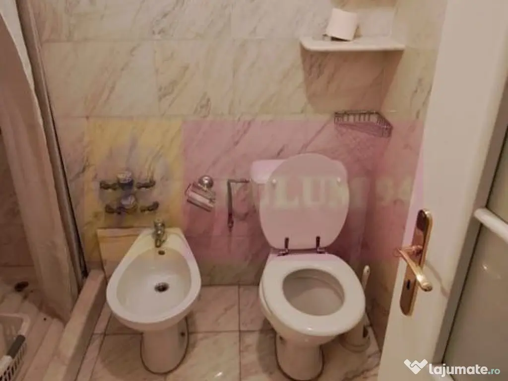 Inchiriere apartament 3(din4)camere pe bd Decebal, metrou... 