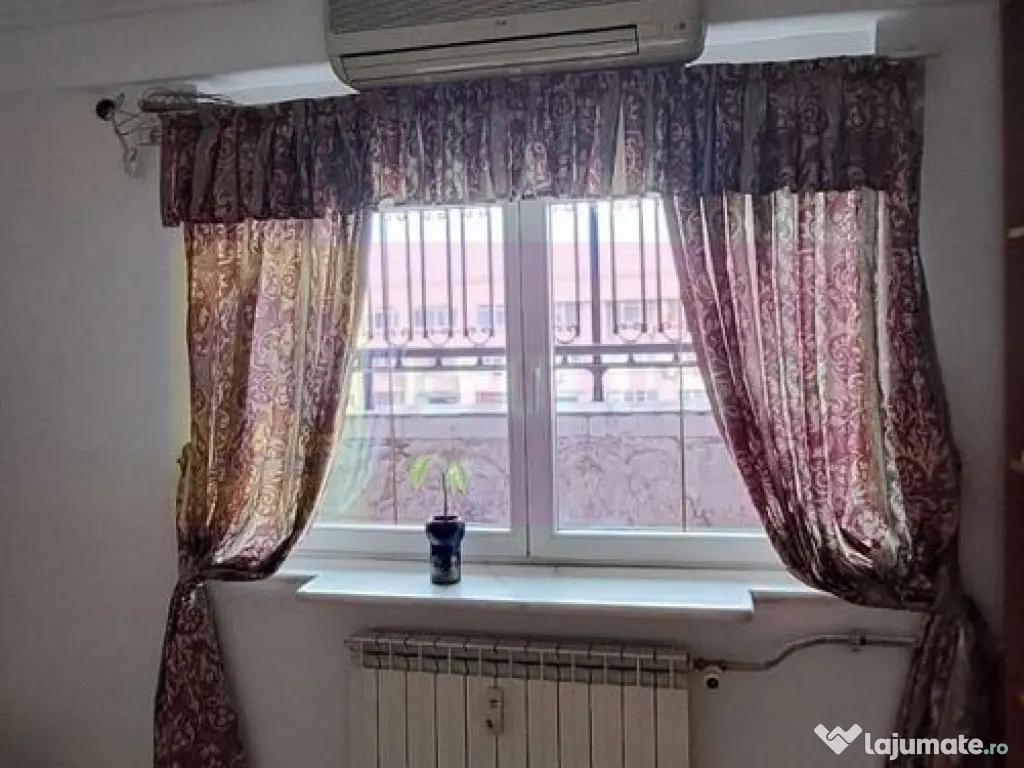 Inchiriere apartament 3(din4)camere pe bd Decebal, metrou... 