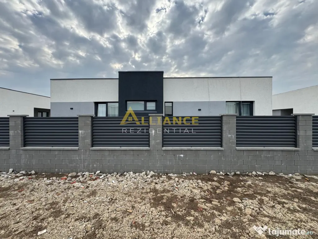 4 camere 2 bai teren 407 mp 