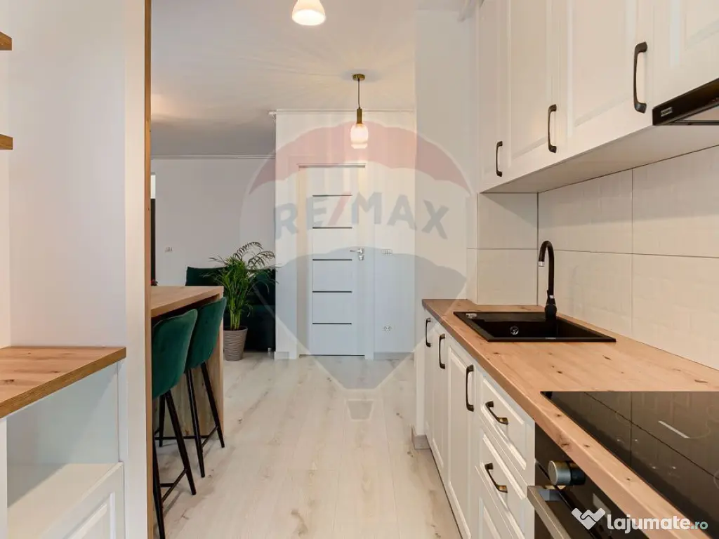Apartament modern 3 camere, cu parcare, de închiriat la ... 