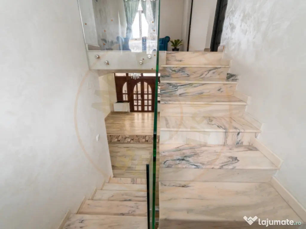 Casa primitoare de închiriat in Valea Ursului-spațiu, natu 