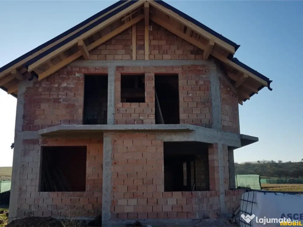 Casa pe 2 nivele ,la 15 minute de Brasov, DJ 112A, finaliz