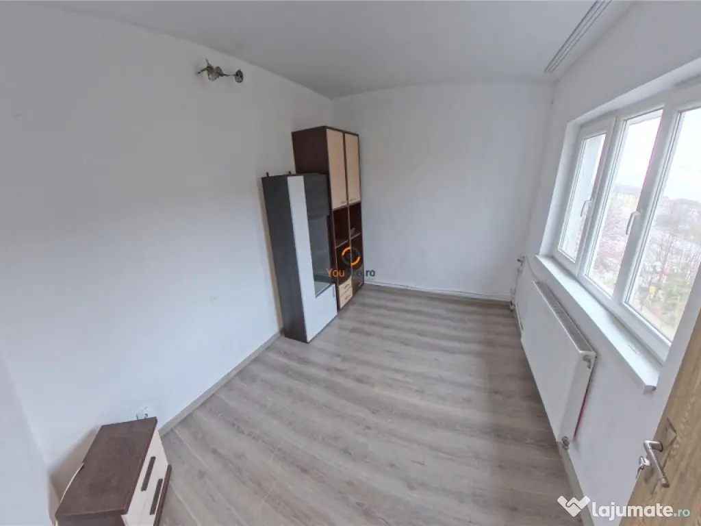 Apartament cu 2 camere decomandat etaj 4 zona Soarelui 