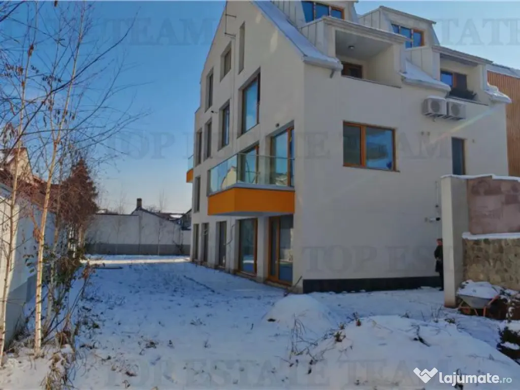 Apartament 3 camere si curte proprie de 141mp, bloc boutique 