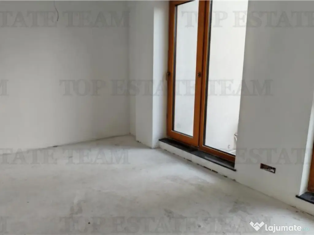 Apartament 3 camere si curte proprie de 141mp, bloc boutique 