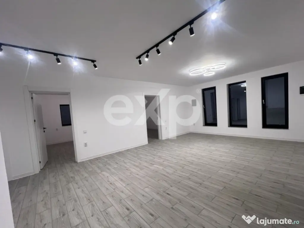 Casă parter 4 camere, la cheie, teren 400 mp, zonă central 