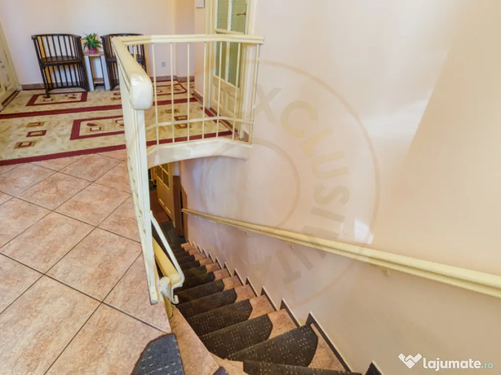 Apartament intr-o casa interbelica. 