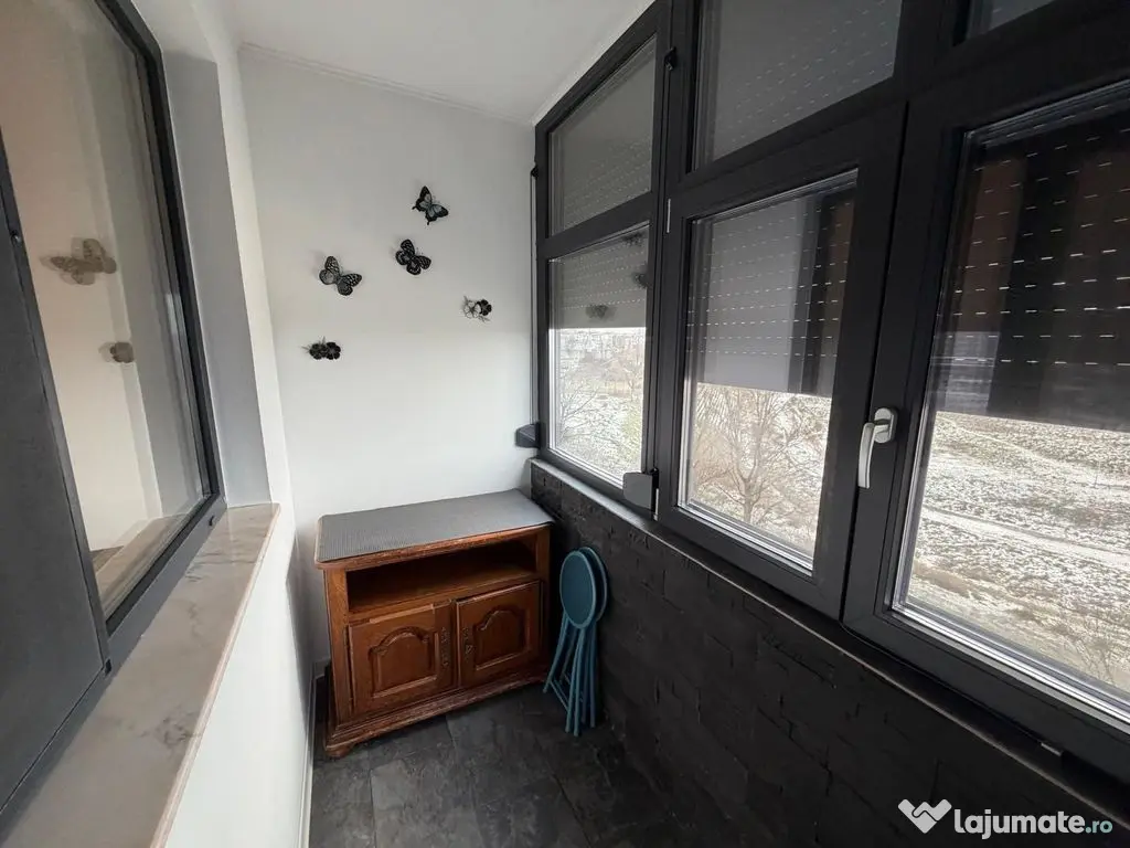 APARTAMENT 3 CAMERE-ZONA TOMIS NORD 